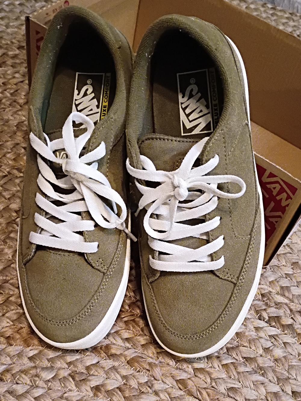 Vans Suede Gothic Olive Lace Up Sneakers Size 8